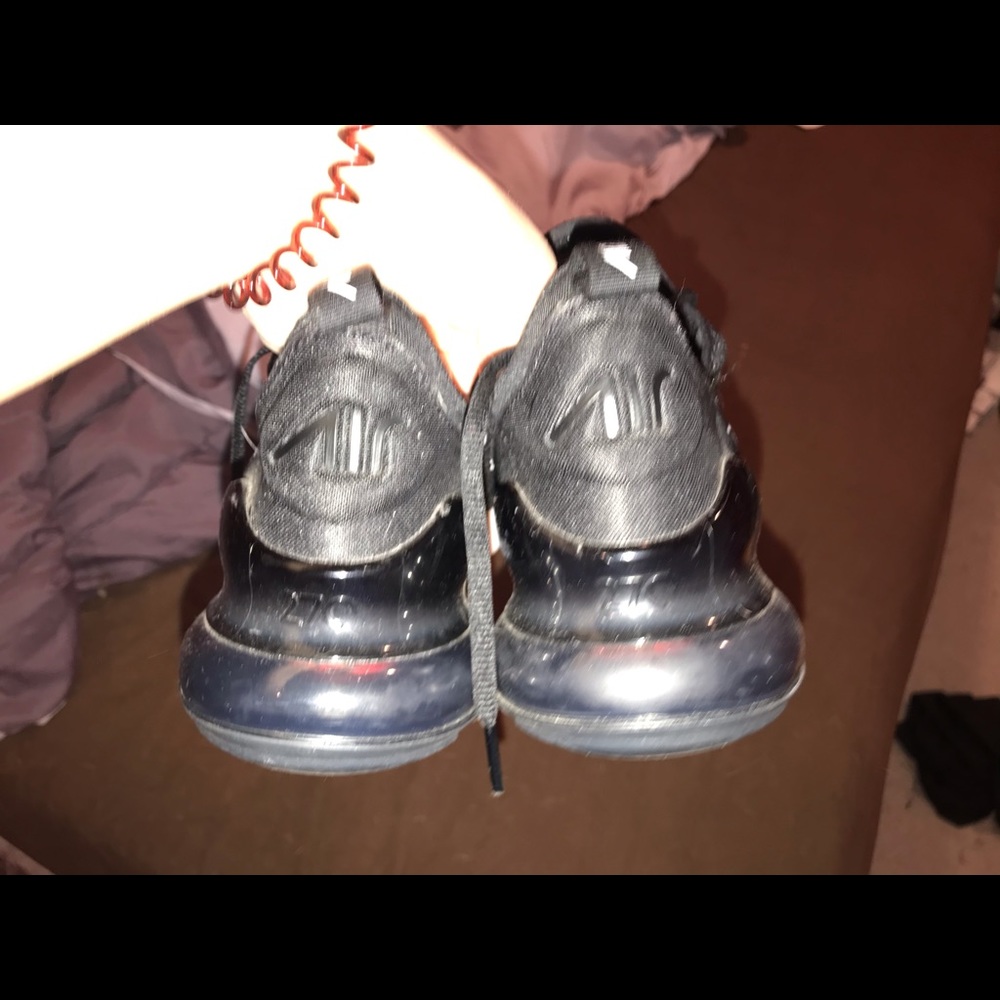 black and white air max 270’s